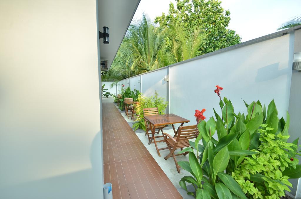 Beach Residence Ukulhas Island Exterior photo